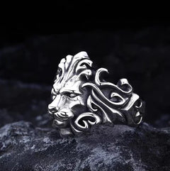 Vintage Fashion Ring with Aggressive Lion Head Design